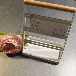 NEW Yamazaki Tosca Earring Organizer, White